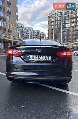 Седан Ford Fusion 2014 в 