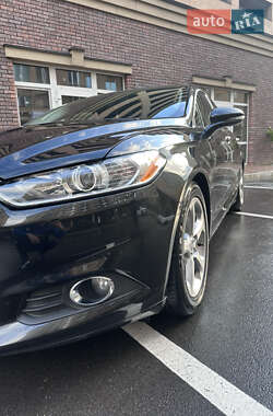 Седан Ford Fusion 2014 в 