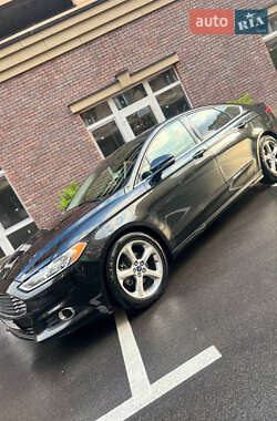 Седан Ford Fusion 2014 в 