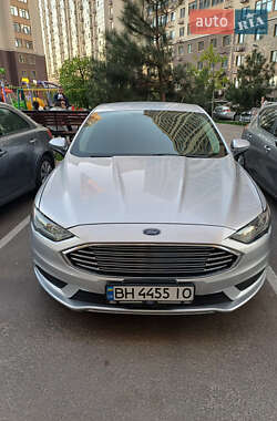 Седан Ford Fusion 2016 в Одесі