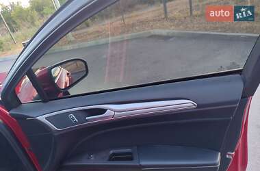 Седан Ford Fusion 2019 в 