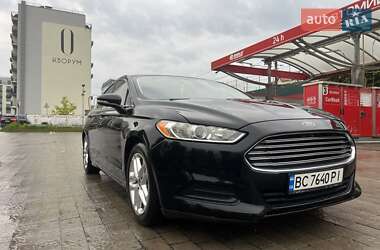 Седан Ford Fusion 2012 в 