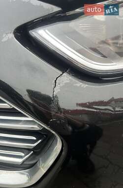 Седан Ford Fusion 2012 в 