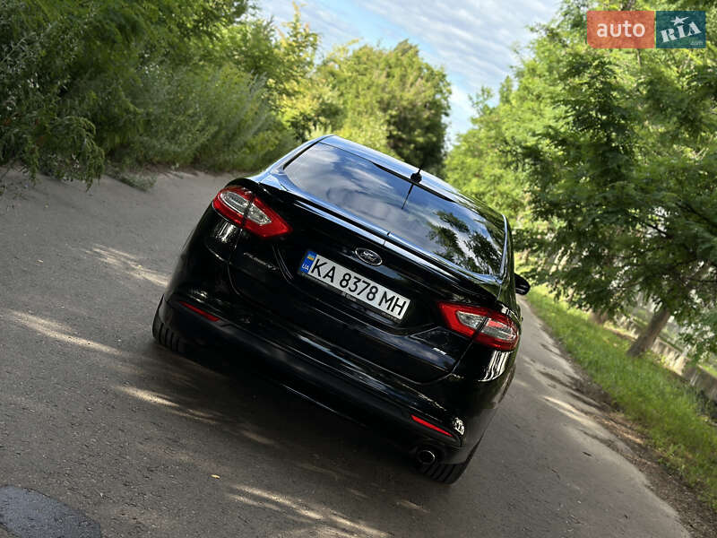 Седан Ford Fusion 2015 в Киеве