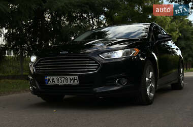 Седан Ford Fusion 2015 в 