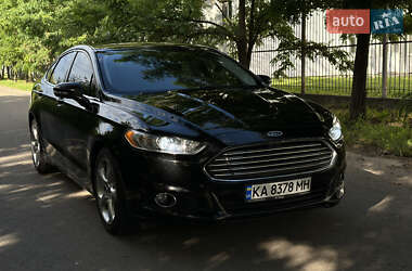 Седан Ford Fusion 2015 в 
