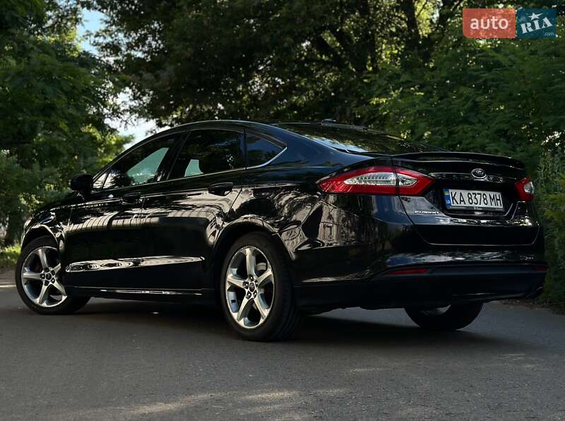 Седан Ford Fusion 2015 в Киеве