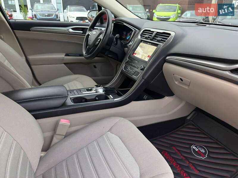 Седан Ford Fusion 2019 в Харькове