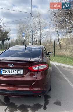 Седан Ford Fusion 2015 в 