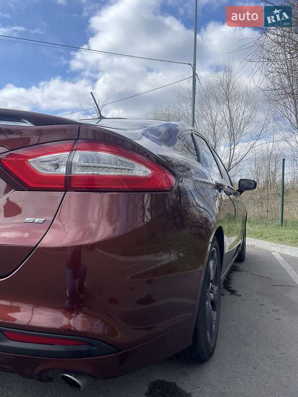 Седан Ford Fusion 2015 в Киеве