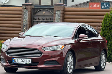 Седан Ford Fusion 2015 в 