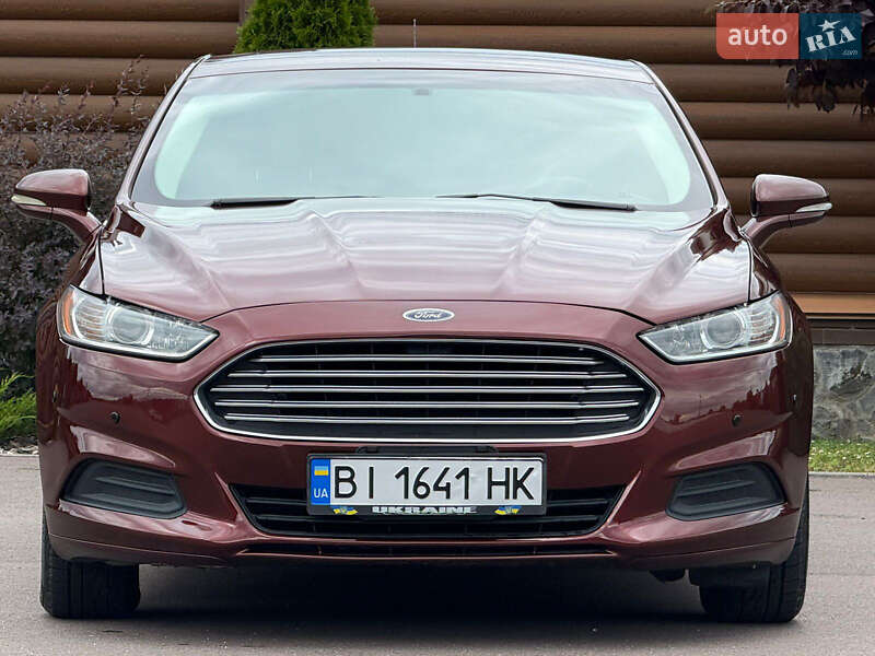 Седан Ford Fusion 2015 в Києві
