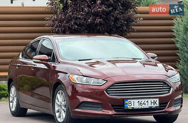Седан Ford Fusion 2015 в 