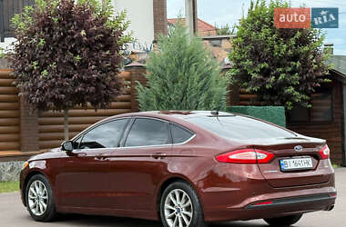 Седан Ford Fusion 2015 в 