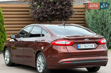 Седан Ford Fusion 2015 в 