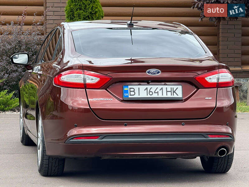 Седан Ford Fusion 2015 в Києві