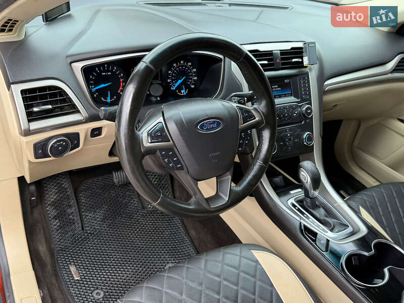 Седан Ford Fusion 2015 в Києві