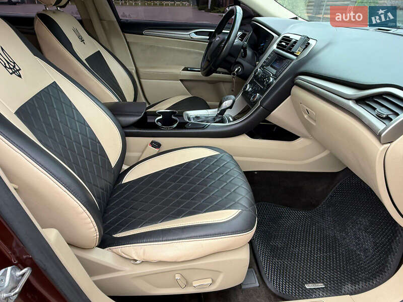 Седан Ford Fusion 2015 в Києві