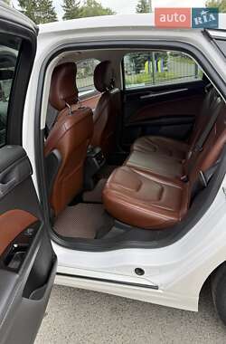 Седан Ford Fusion 2014 в 