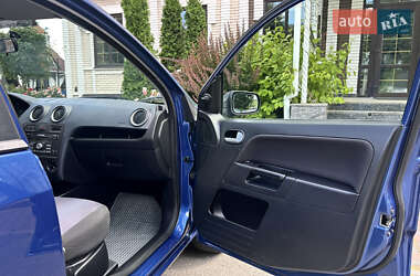 Хэтчбек Ford Fusion 2007 в 