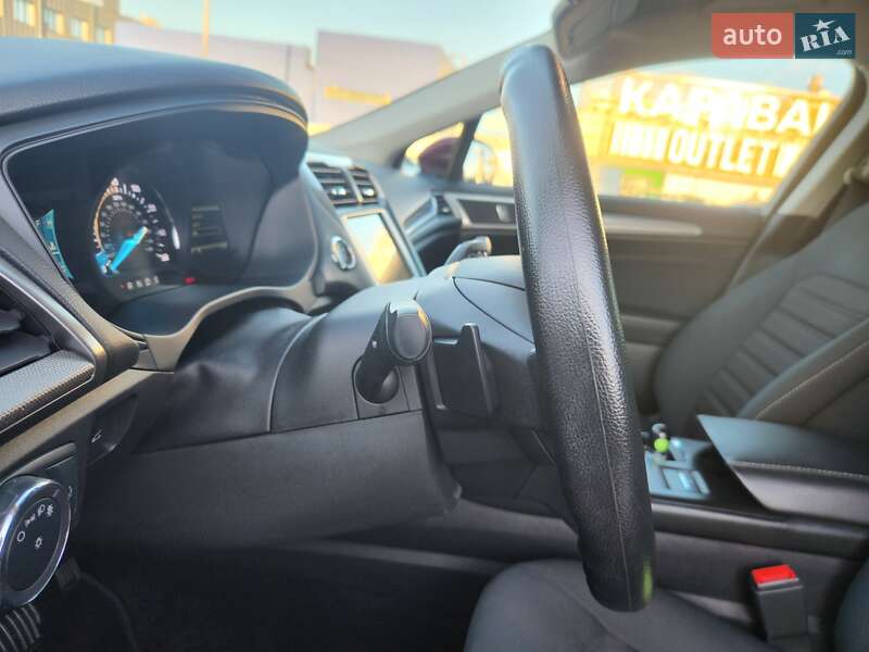 Седан Ford Fusion 2018 в Києві