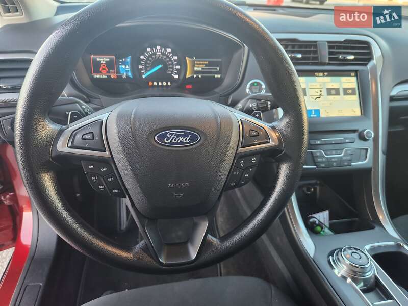 Седан Ford Fusion 2018 в Києві