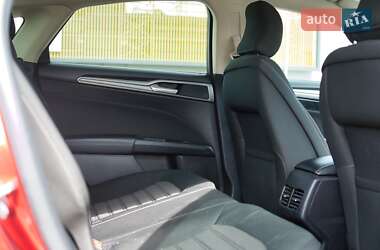 Седан Ford Fusion 2018 в 