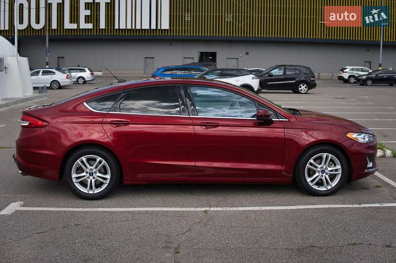 Седан Ford Fusion 2018 в Києві