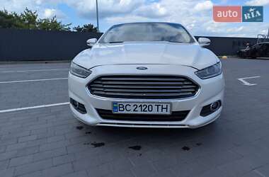 Седан Ford Fusion 2015 в 