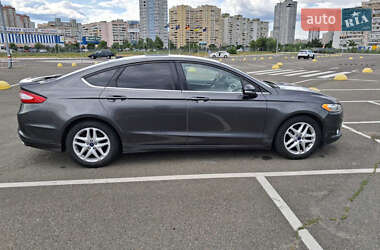 Седан Ford Fusion 2014 в 