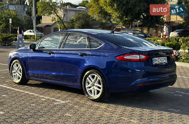 Седан Ford Fusion 2014 в 