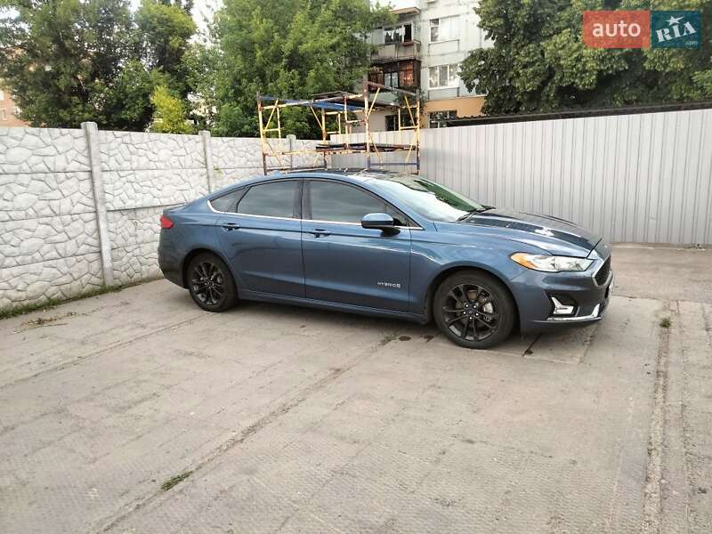 Седан Ford Fusion 2018 в Александрие