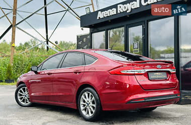 Седан Ford Fusion 2017 в 
