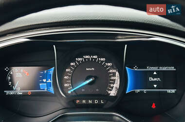 Седан Ford Fusion 2017 в 