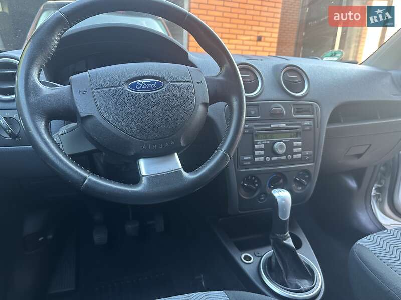 Хетчбек Ford Fusion 2006 в Коростені