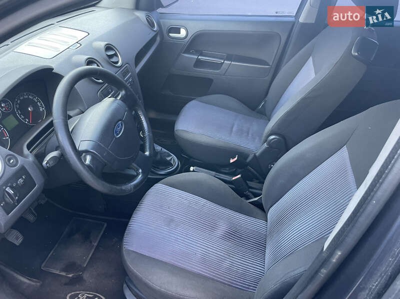Хэтчбек Ford Fusion 2008 в Киеве