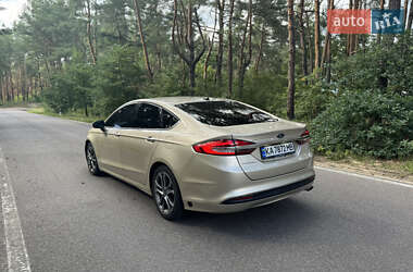 Седан Ford Fusion 2017 в 