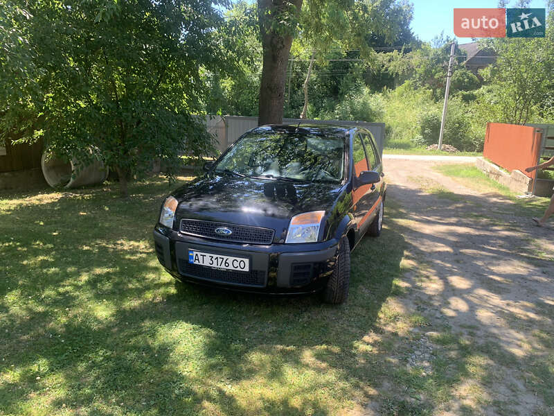 Хэтчбек Ford Fusion 2007 в Калуше