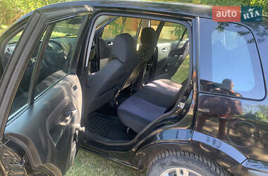 Хэтчбек Ford Fusion 2007 в 