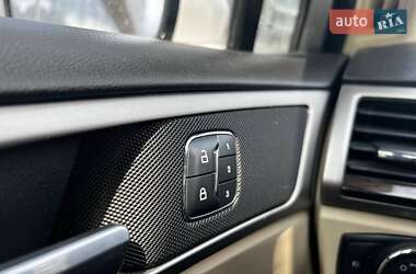 Седан Ford Fusion 2016 в 