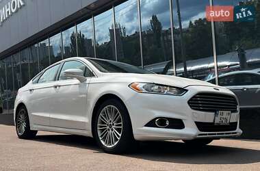 Седан Ford Fusion 2016 в 