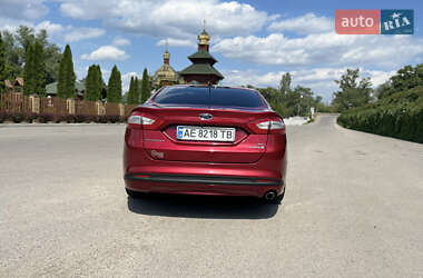 Седан Ford Fusion 2014 в 