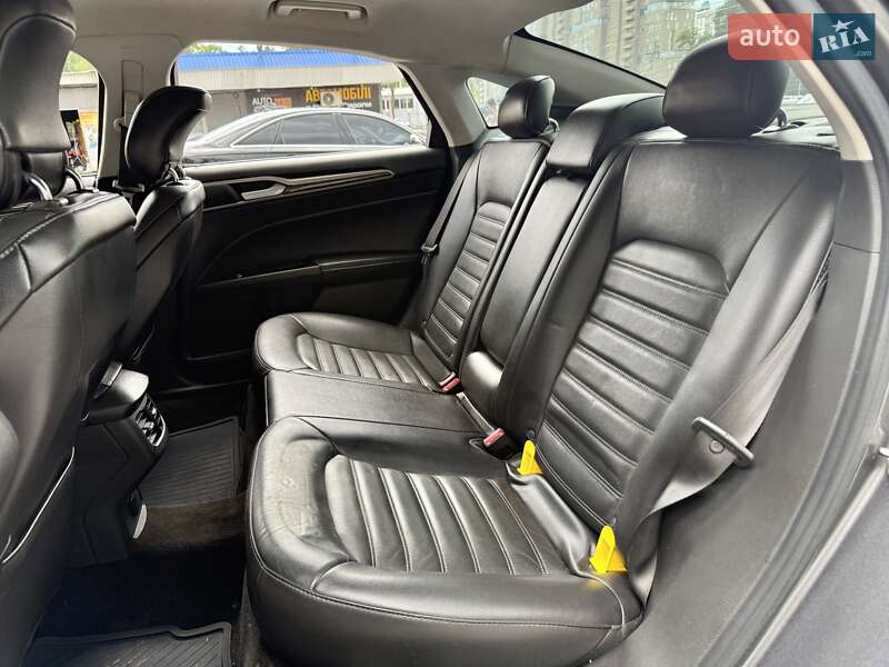 Седан Ford Fusion 2014 в Харкові