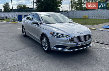 Седан Ford Fusion 2017 в 