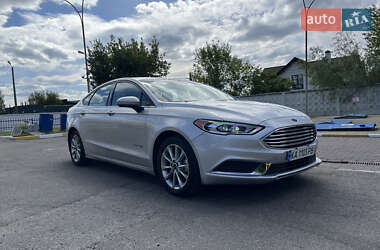 Седан Ford Fusion 2017 в 