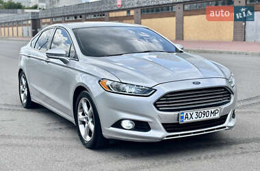 Седан Ford Fusion 2013 в 
