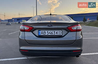 Седан Ford Fusion 2013 в 