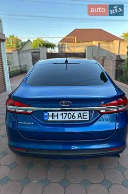 Седан Ford Fusion 2018 в 