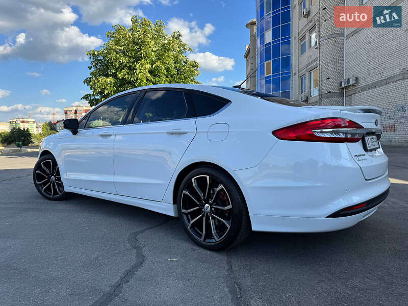 Седан Ford Fusion 2017 в Херсоне