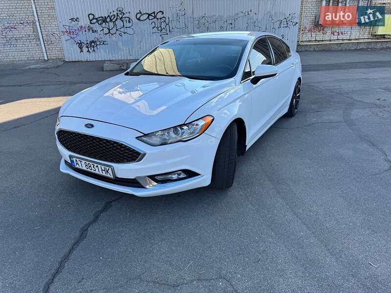 Седан Ford Fusion 2017 в Херсоне